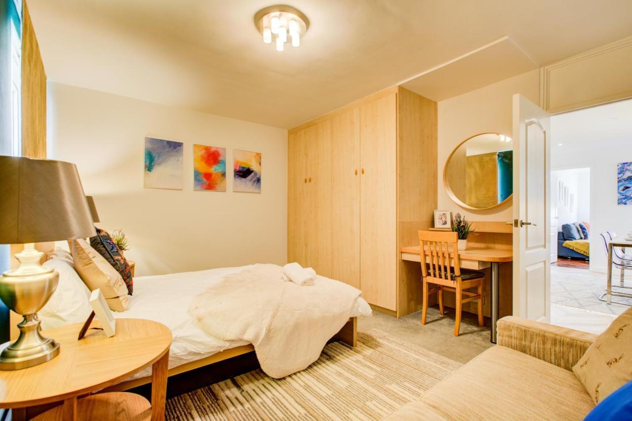 3-Bedroom, 3-Baths Apartment In Super Posh Marylebone, Central London, W1 Exterior foto